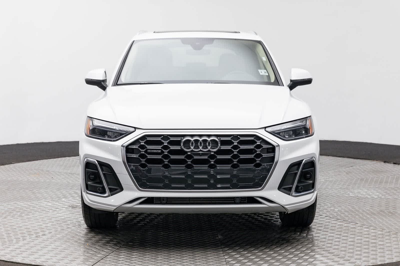 Thumbnail: 2024 Audi Q5 - 6