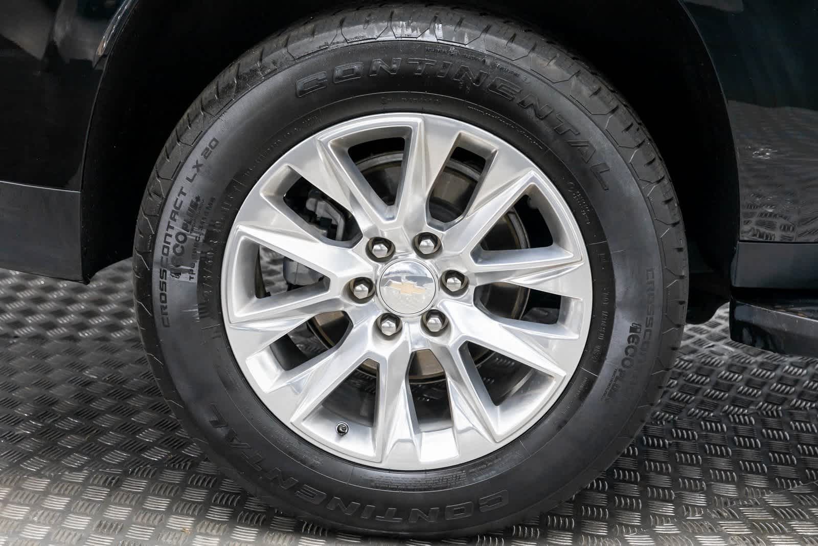 Thumbnail: 2024 Chevrolet Suburban - 46