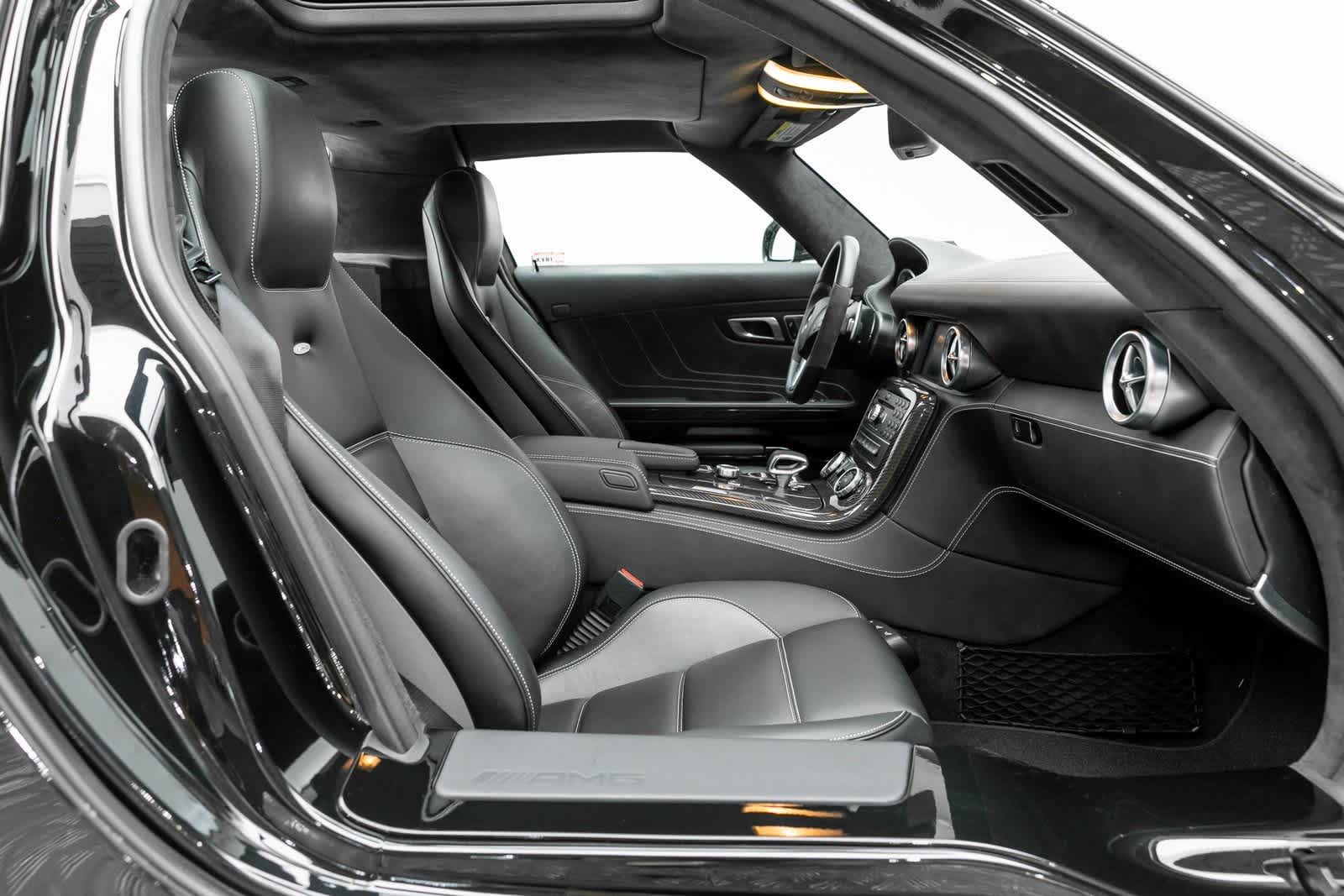 Thumbnail: 2012 Mercedes-Benz SLS AMG - 14