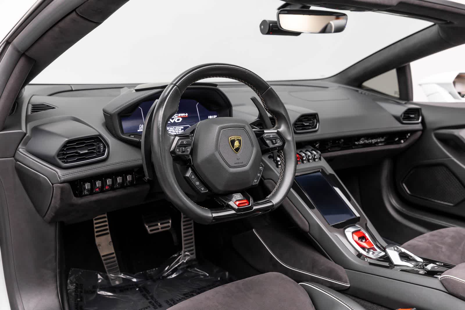 Thumbnail: 2020 Lamborghini Huracan - 2