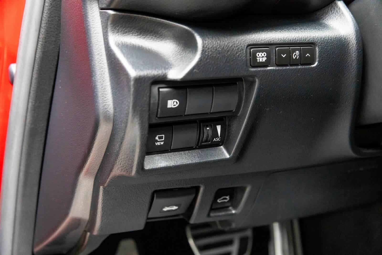 Thumbnail: 2021 Lexus IS - 29