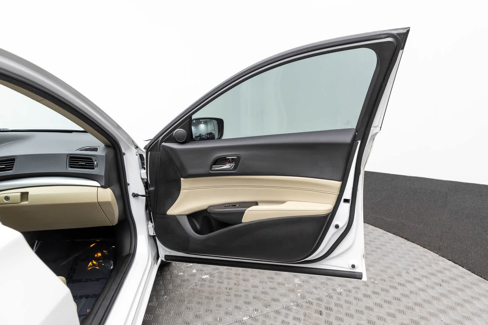 Thumbnail: 2018 Acura ILX - 43