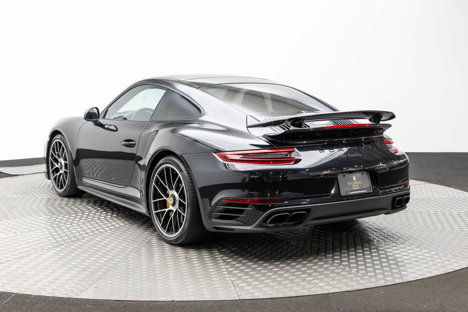 Thumbnail: 2019 Porsche 911 - 4