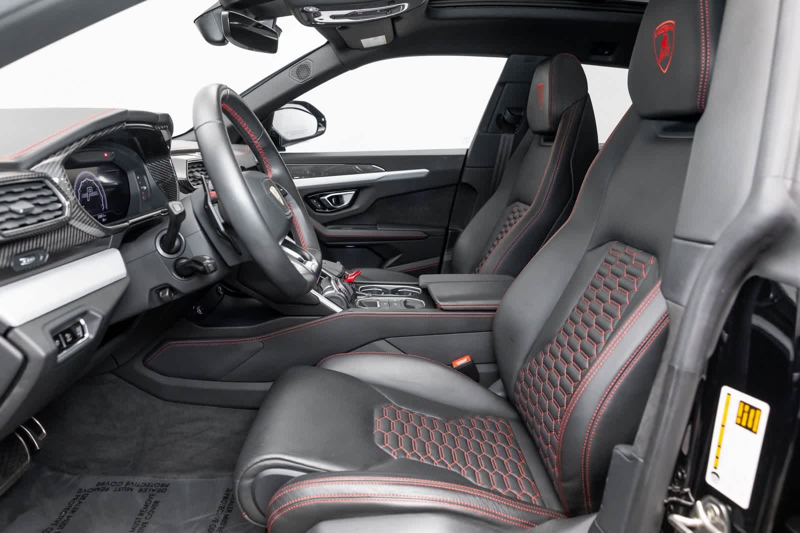 Thumbnail: 2020 Lamborghini Urus - 10