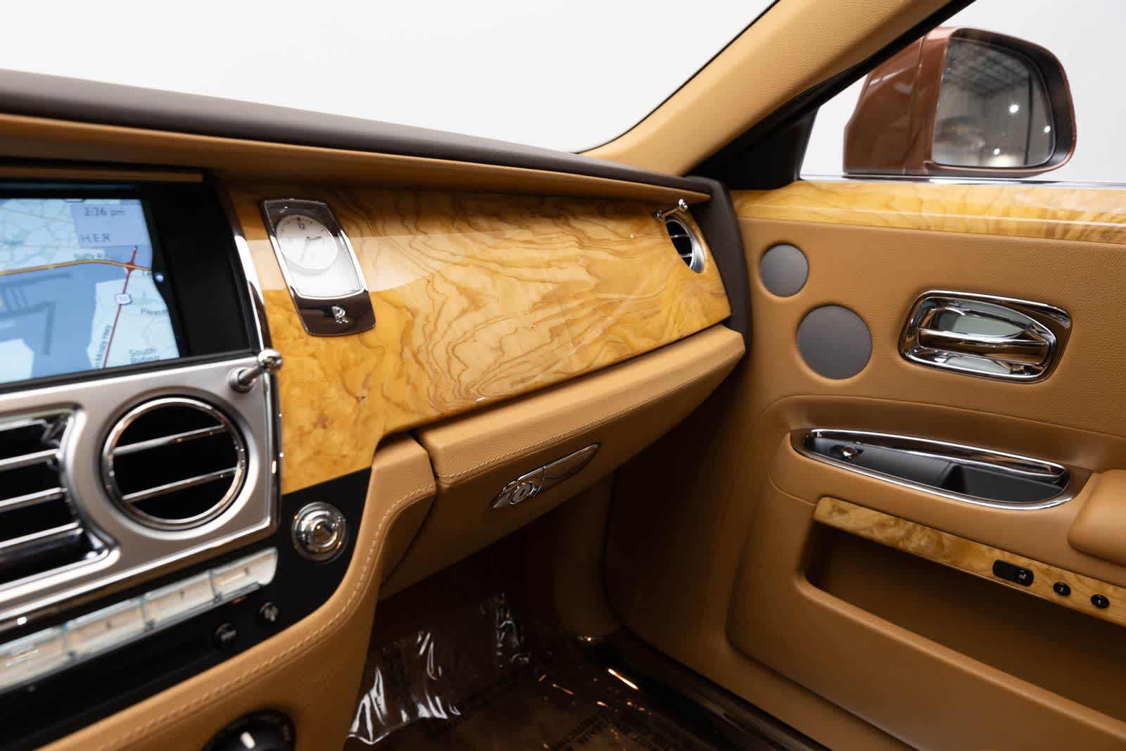 Thumbnail: 2013 Rolls-Royce Ghost - 32