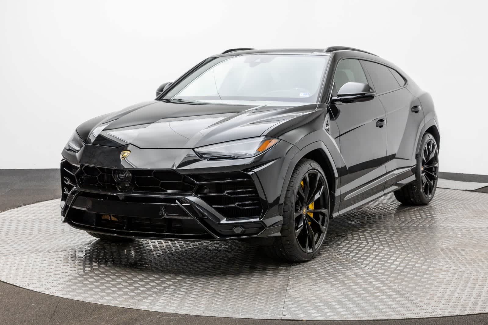 2022 Lamborghini Urus  -
                  Sterling, VA