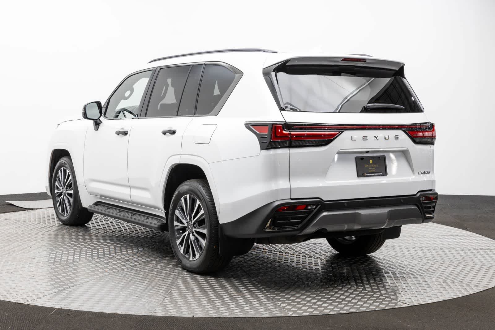 Thumbnail: 2024 Lexus LX - 4