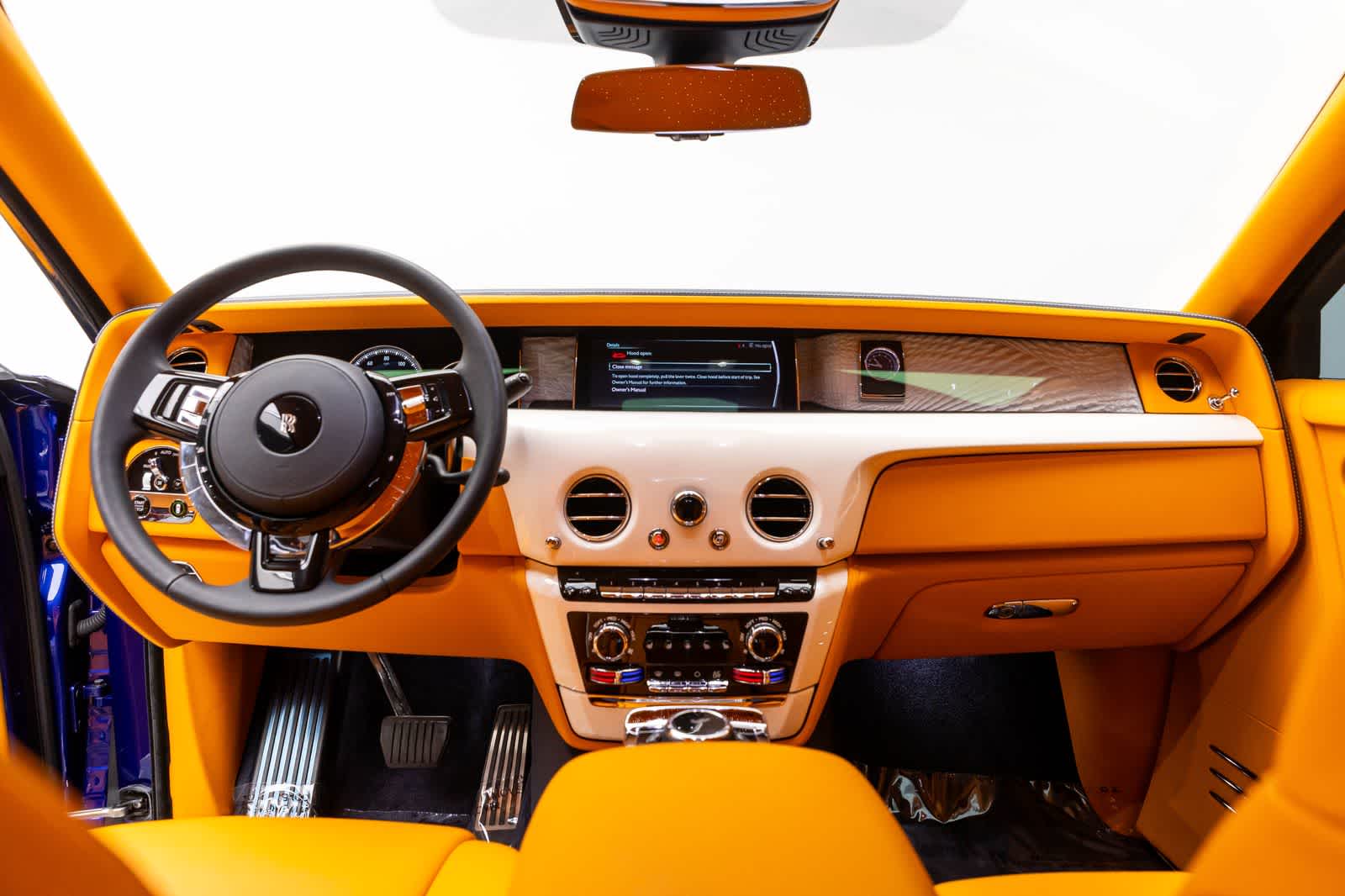 Thumbnail: 2023 Rolls-Royce Phantom - 4