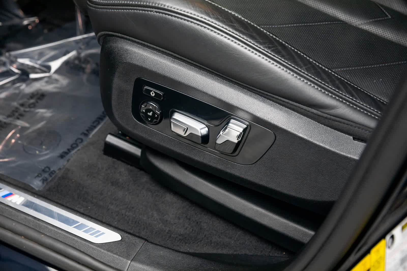 Thumbnail: 2024 BMW XM - 32