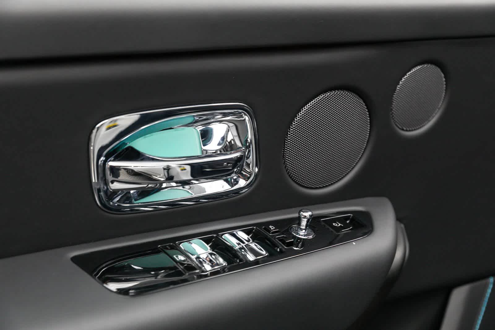 Thumbnail: 2022 Rolls-Royce Cullinan - 9