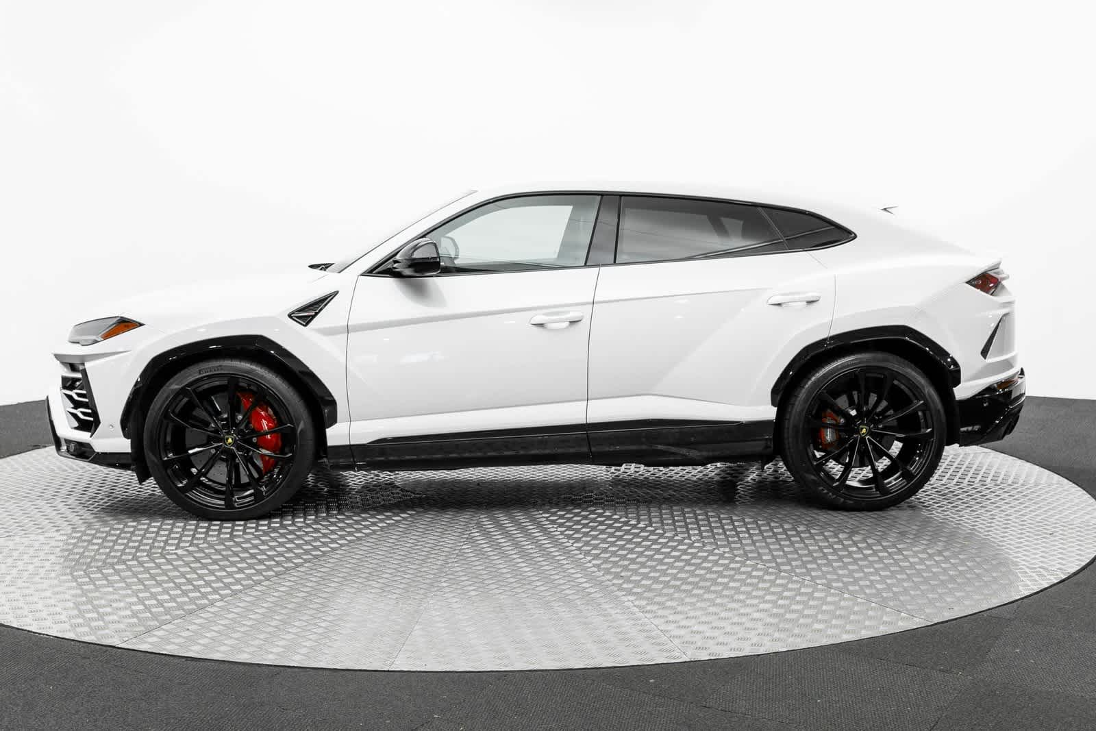 2021 Lamborghini Urus S 3