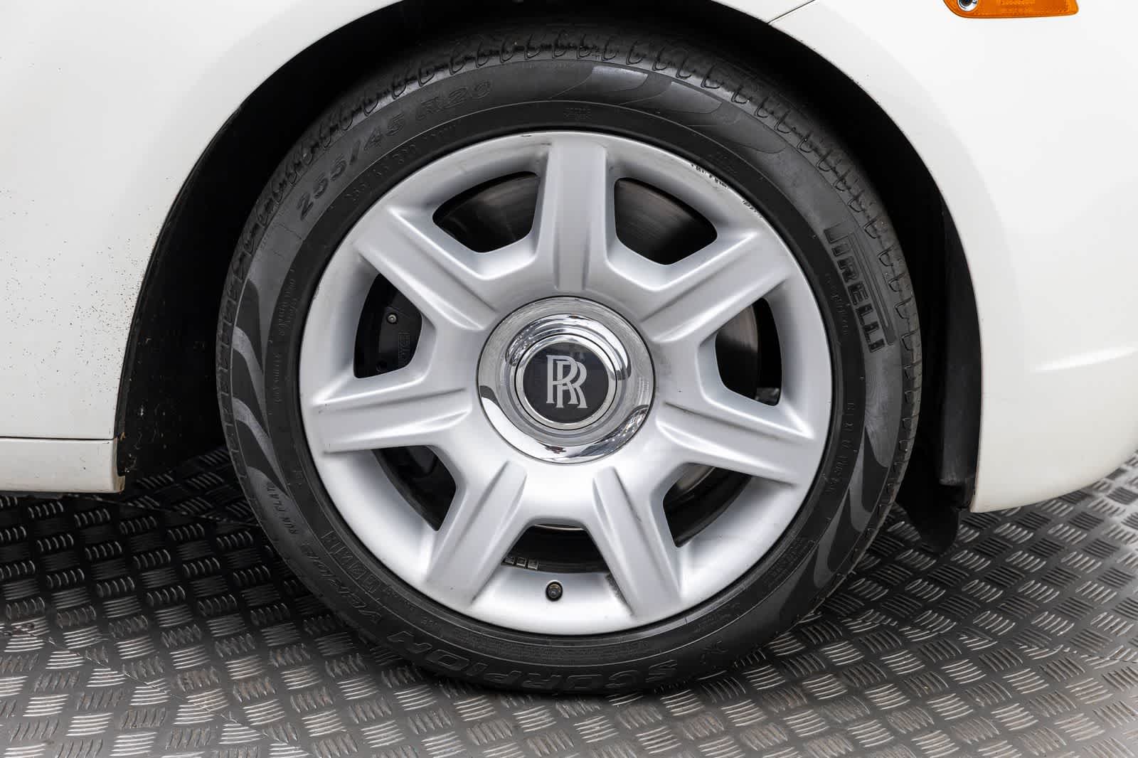 Thumbnail: 2011 Rolls-Royce Ghost - 43