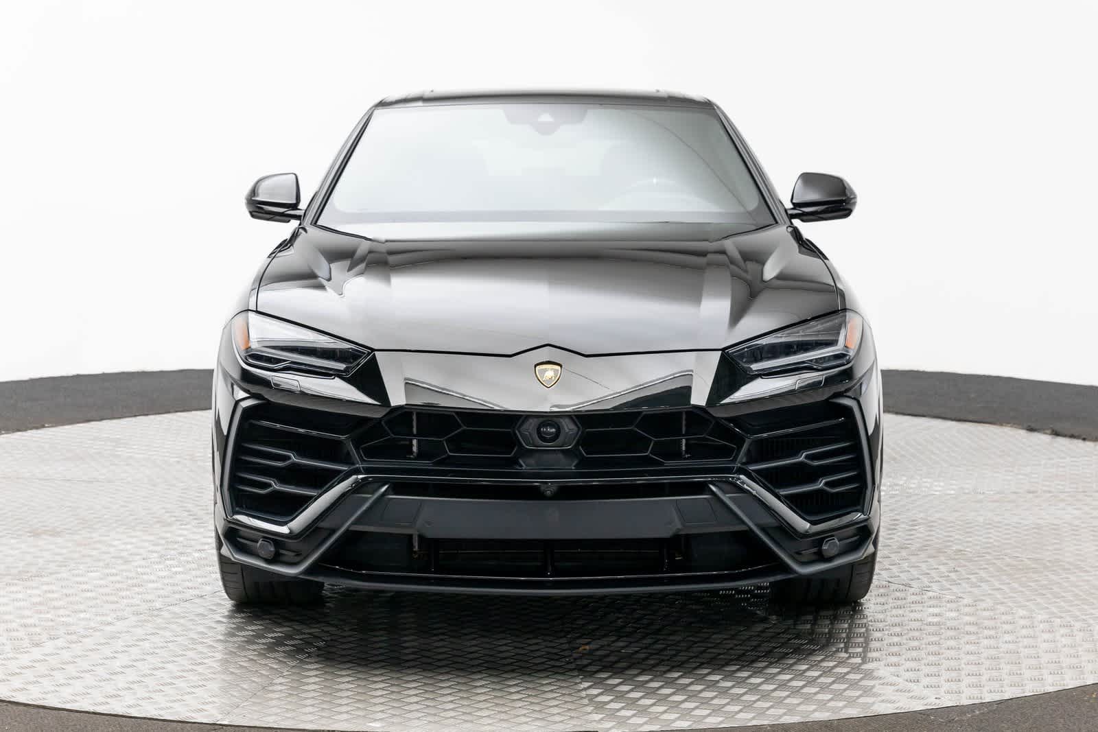 Thumbnail: 2022 Lamborghini Urus - 6