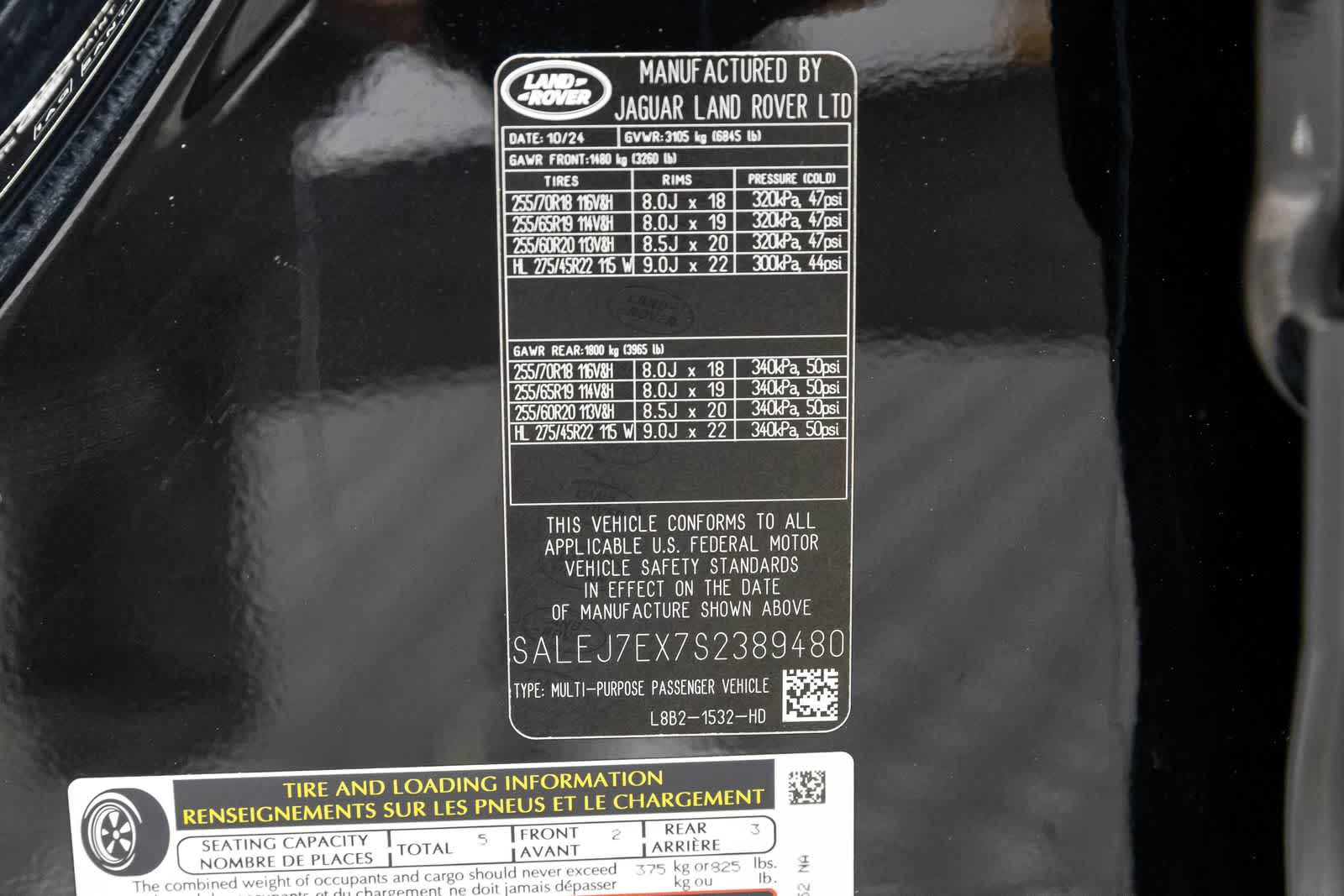 Thumbnail: 2025 Land Rover Defender - 20