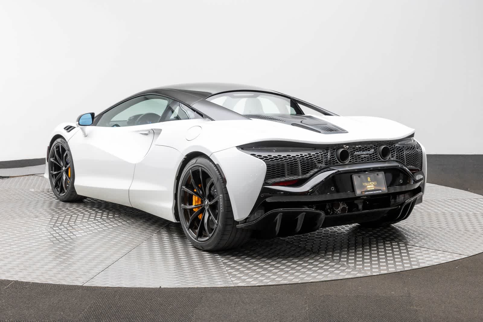 Thumbnail: 2023 Mclaren Artura - 4