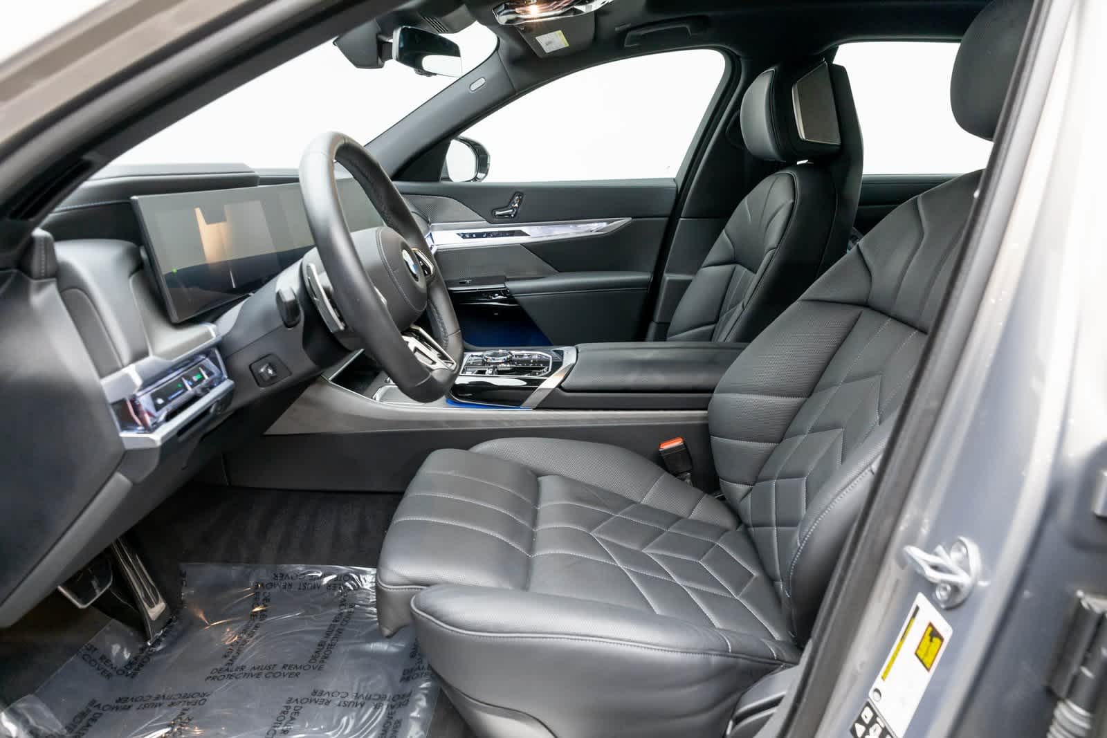 Thumbnail: 2024 BMW 7 Series - 11