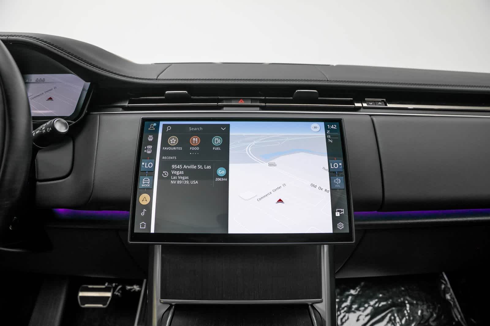 Thumbnail: 2025 Land Rover Range Rover - 10