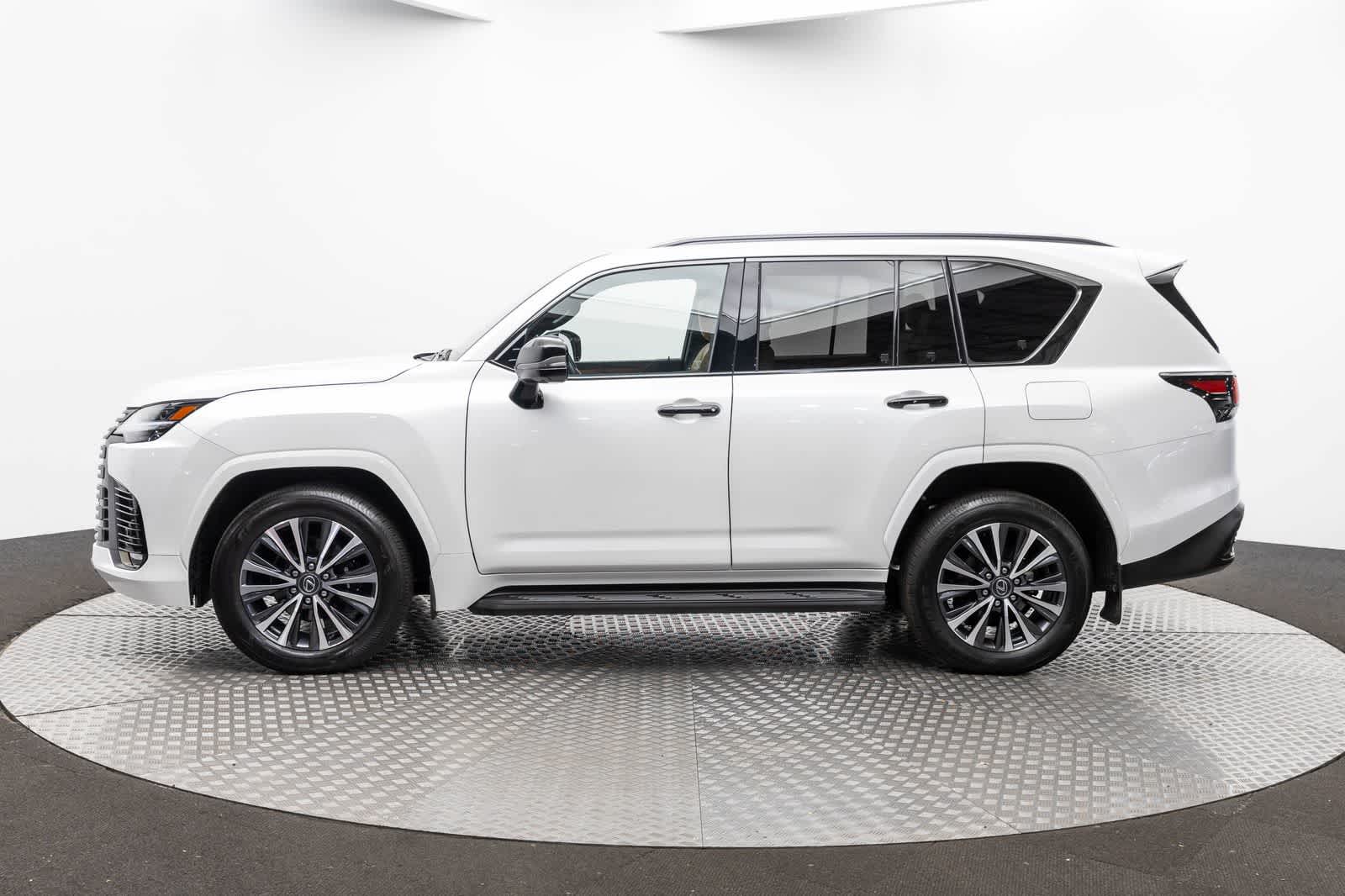 Thumbnail: 2024 Lexus LX - 3