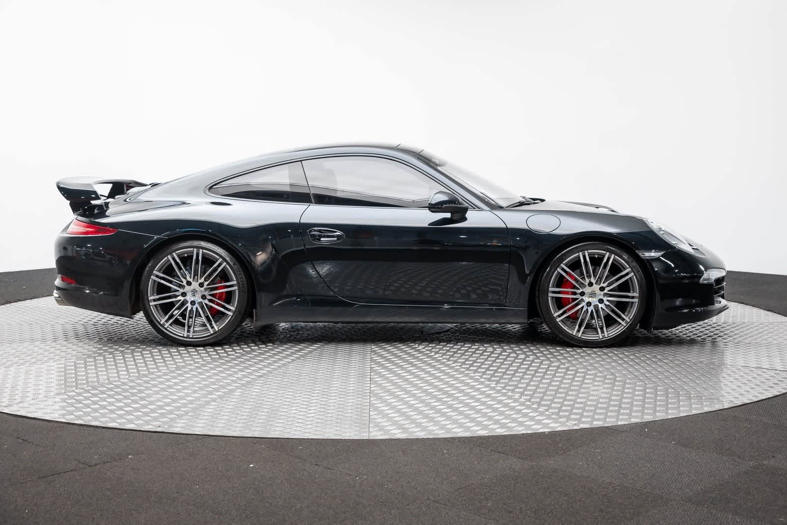 Thumbnail: 2015 Porsche 911 - 51