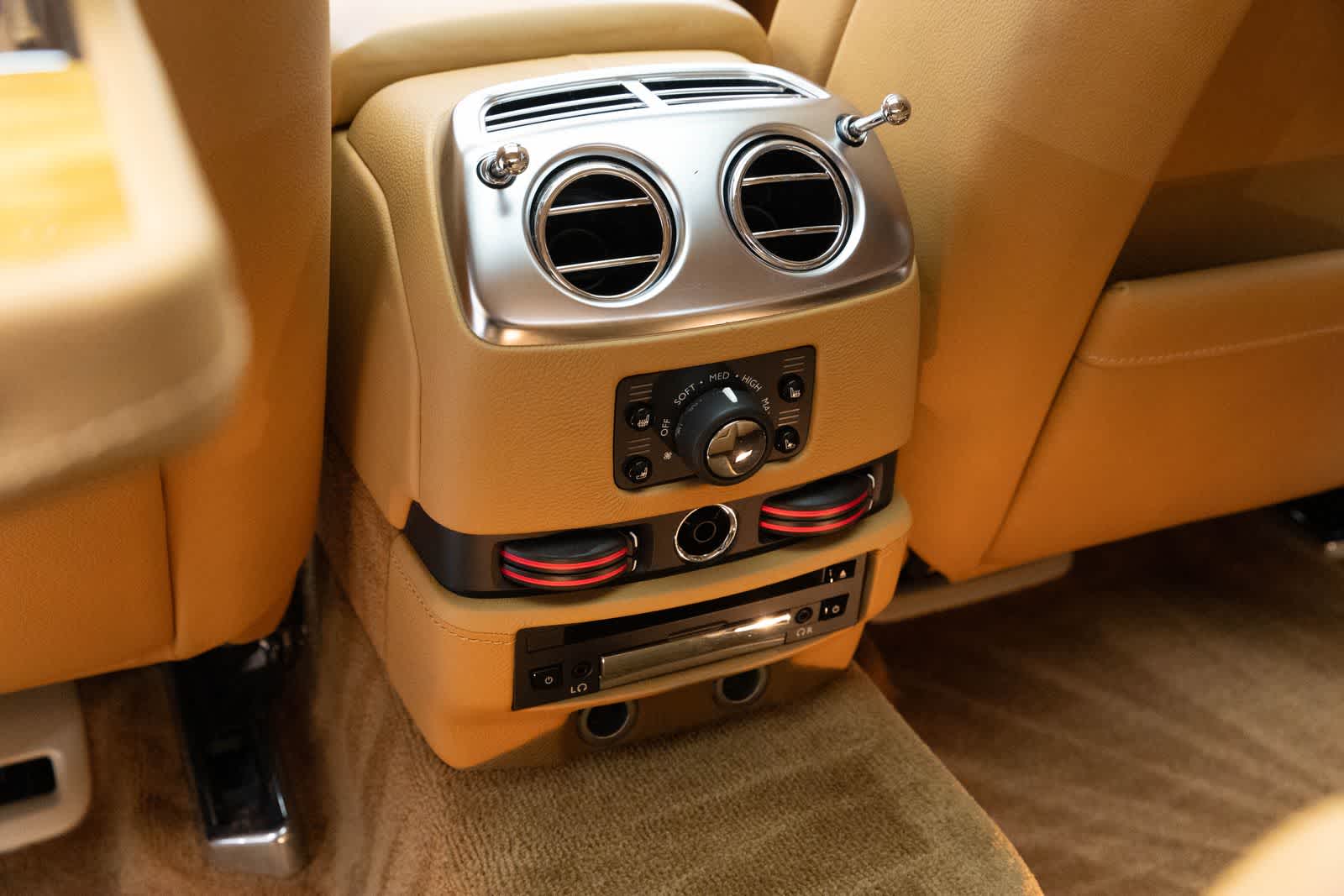 Thumbnail: 2013 Rolls-Royce Ghost - 33