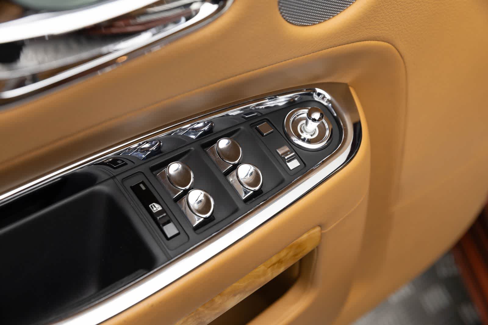 Thumbnail: 2013 Rolls-Royce Ghost - 10