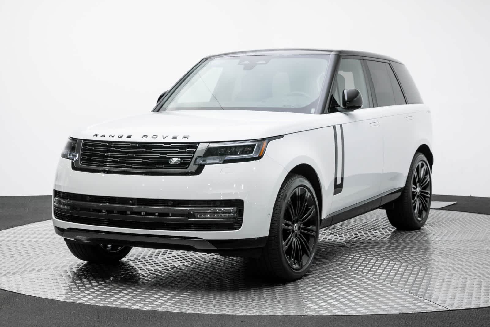 Thumbnail: 2025 Land Rover Range Rover - 1
