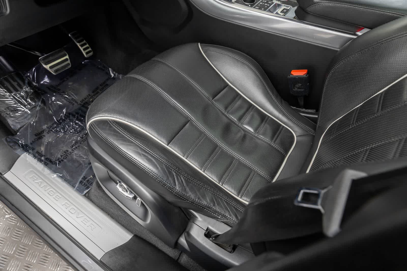 Thumbnail: 2017 Land Rover Range Rover Sport - 33
