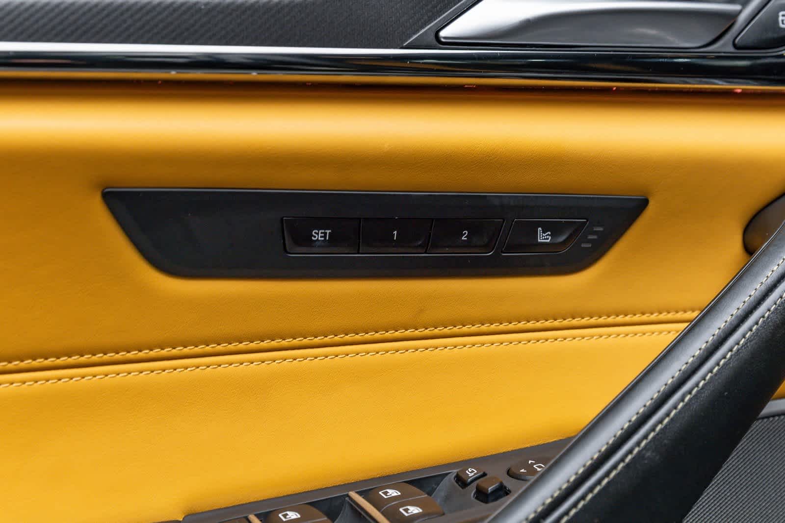 Thumbnail: 2023 BMW M5 - 25