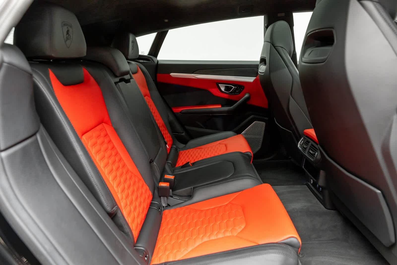 Thumbnail: 2022 Lamborghini Urus - 12