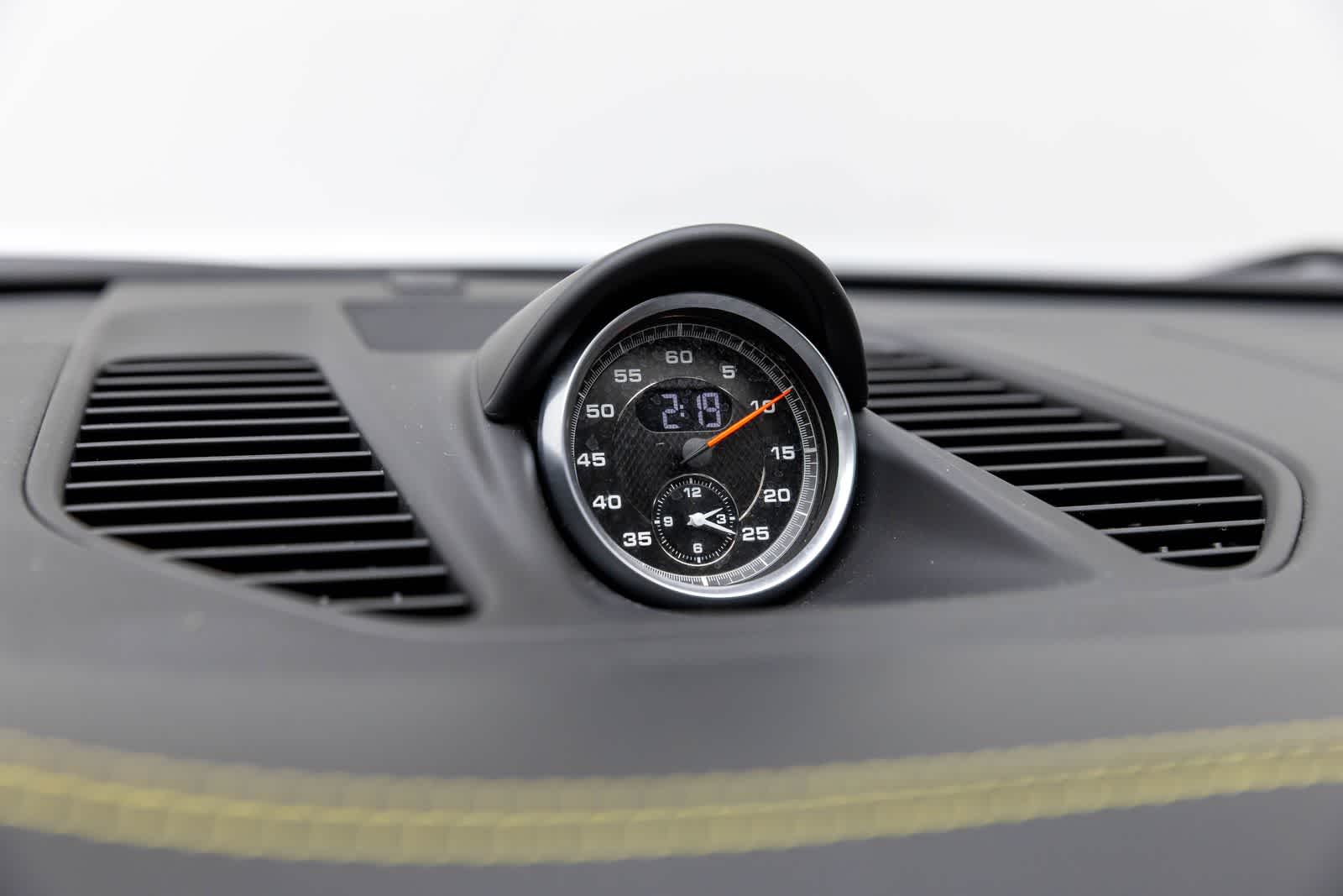 Thumbnail: 2019 Porsche 911 - 42