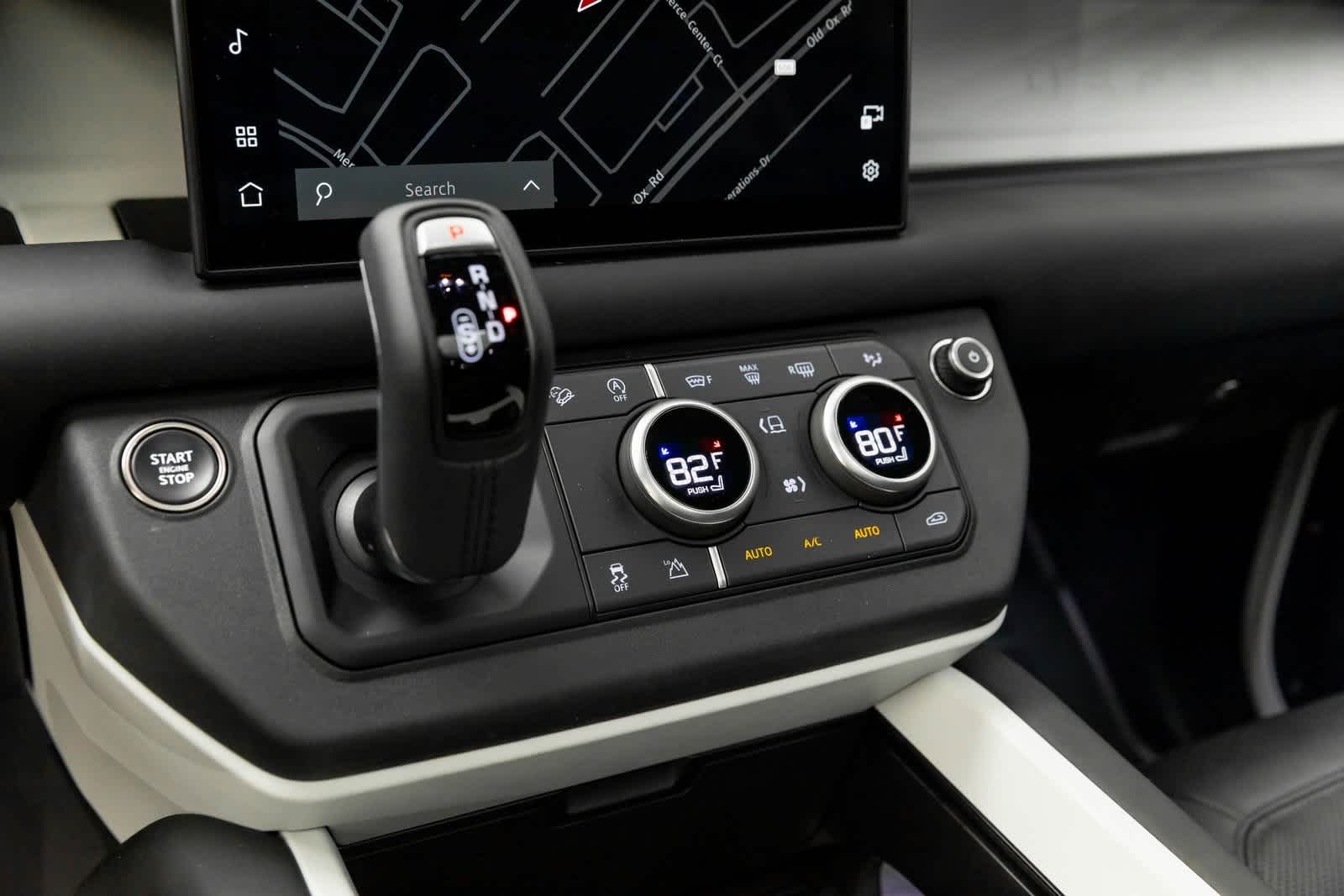 Thumbnail: 2025 Land Rover Defender - 31