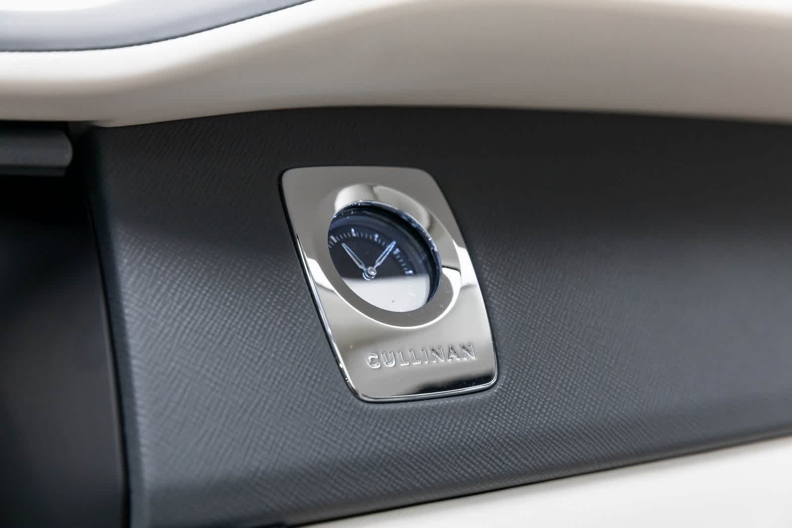 Thumbnail: 2022 Rolls-Royce Cullinan - 33