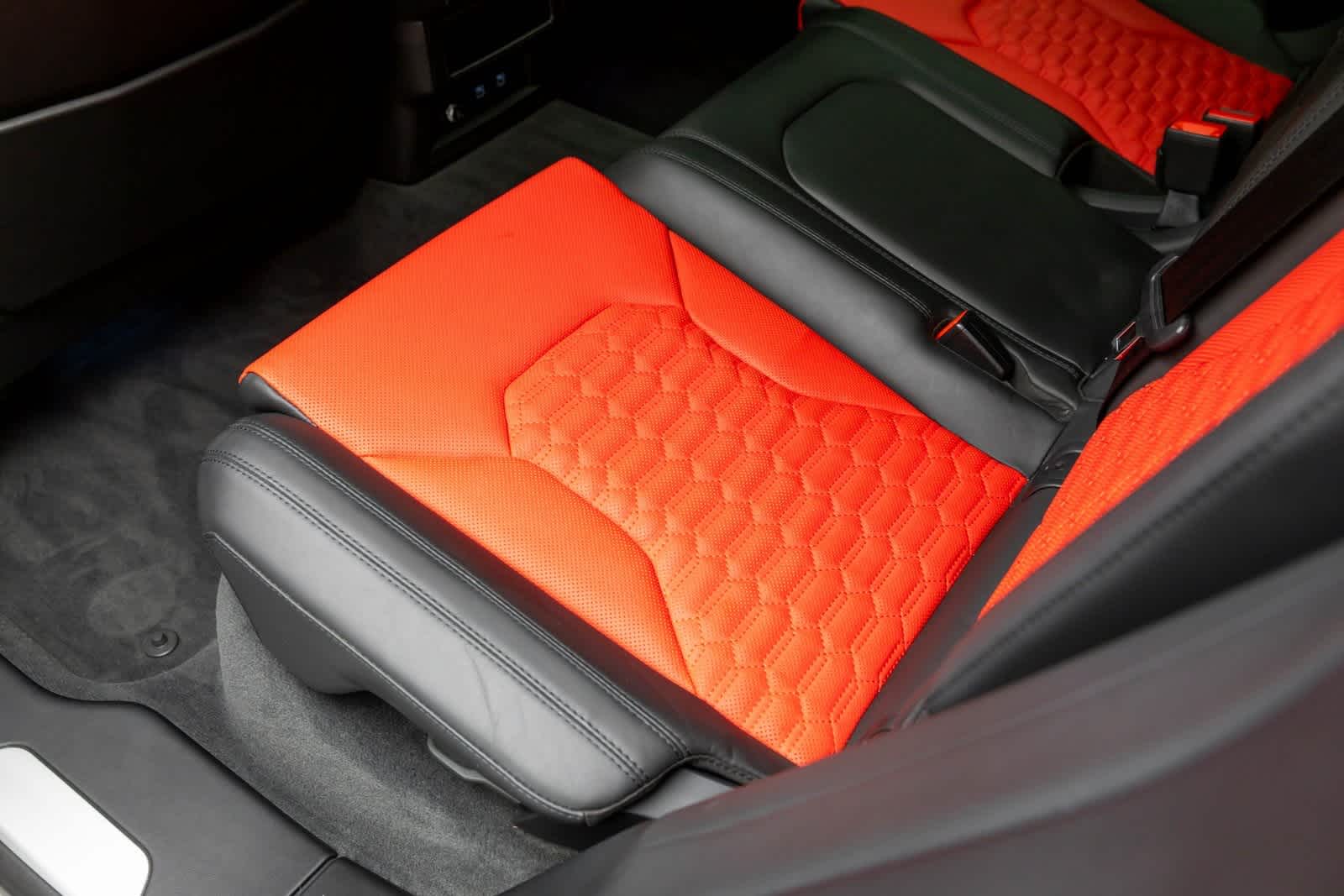 Thumbnail: 2022 Lamborghini Urus - 41