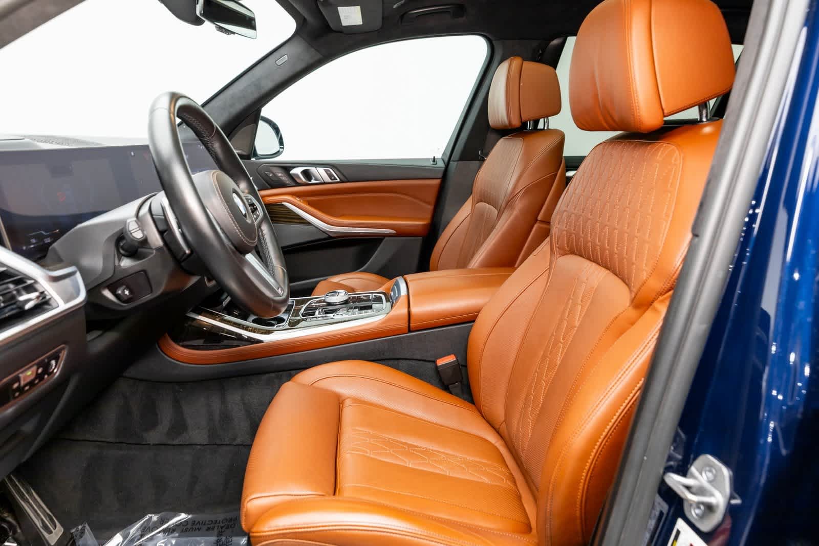 Thumbnail: 2023 BMW X7 - 11