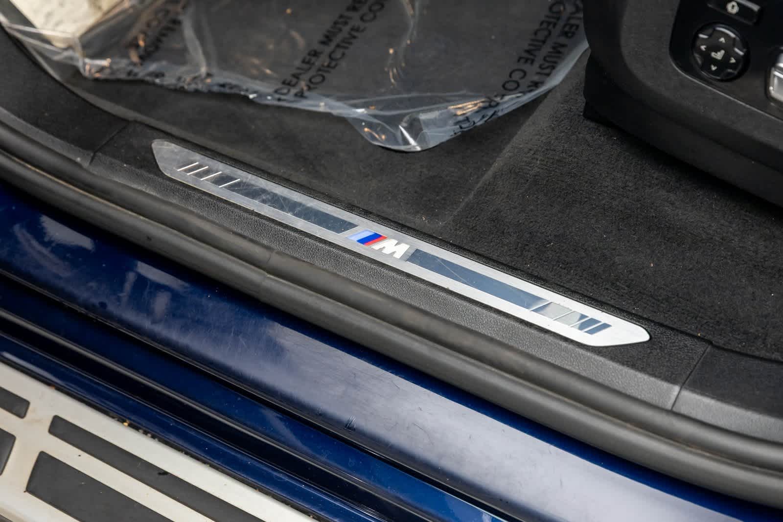 Thumbnail: 2023 BMW X7 - 33