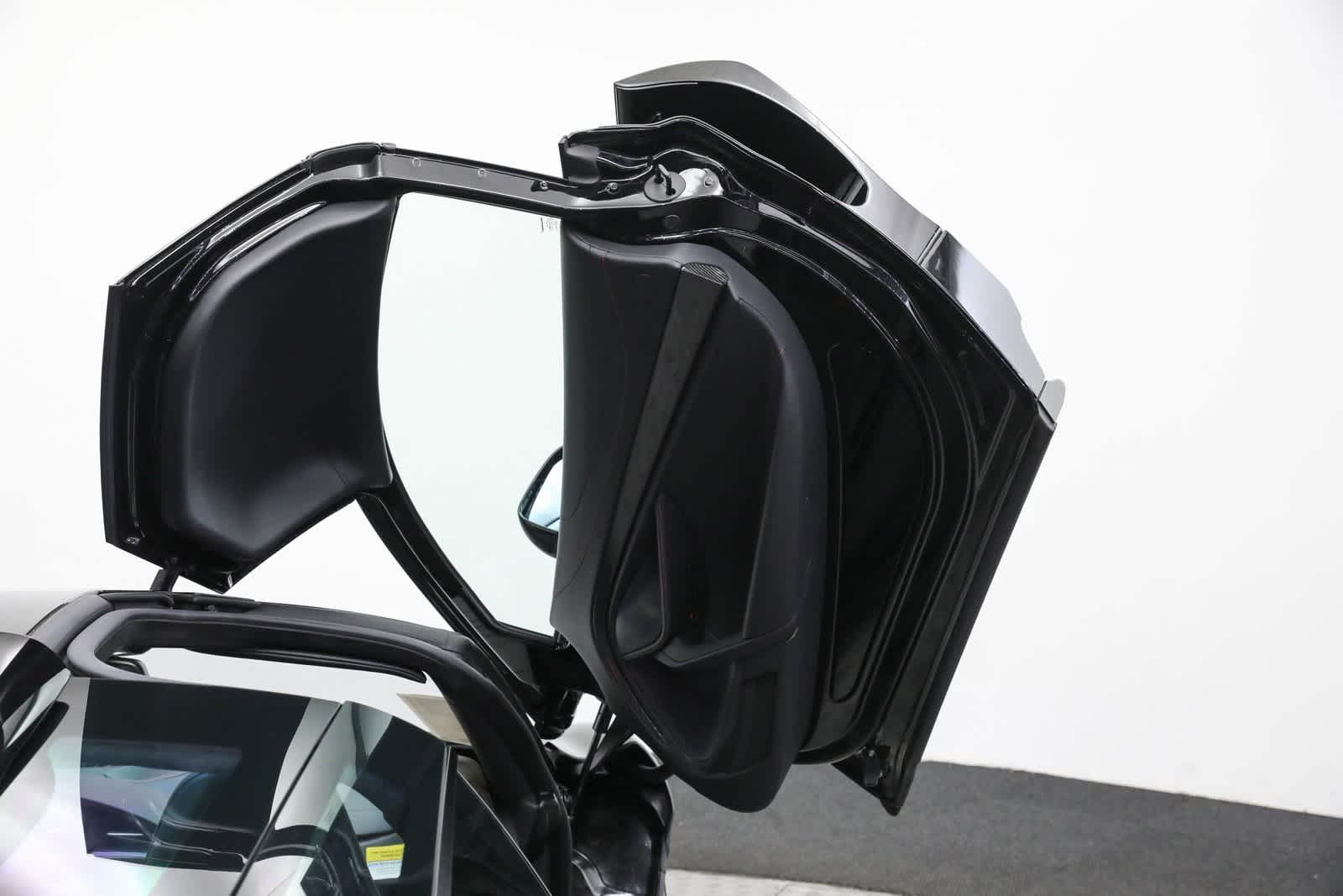 Thumbnail: 2021 Mclaren  - 35