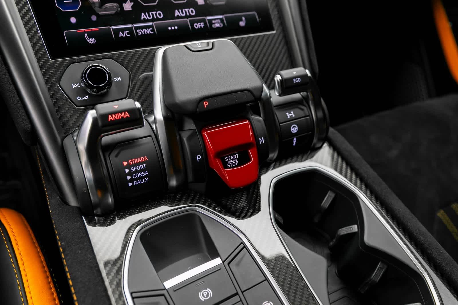 Thumbnail: 2024 Lamborghini Urus - 9