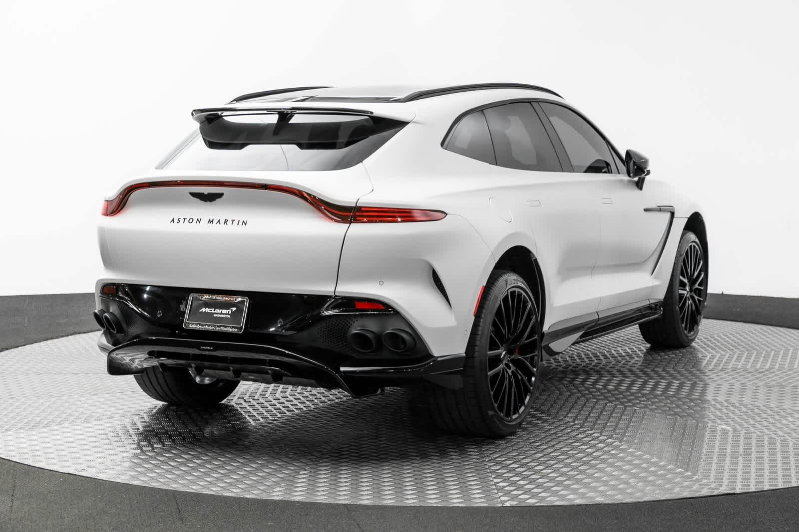 Thumbnail: 2023 Aston Martin DBX - 4