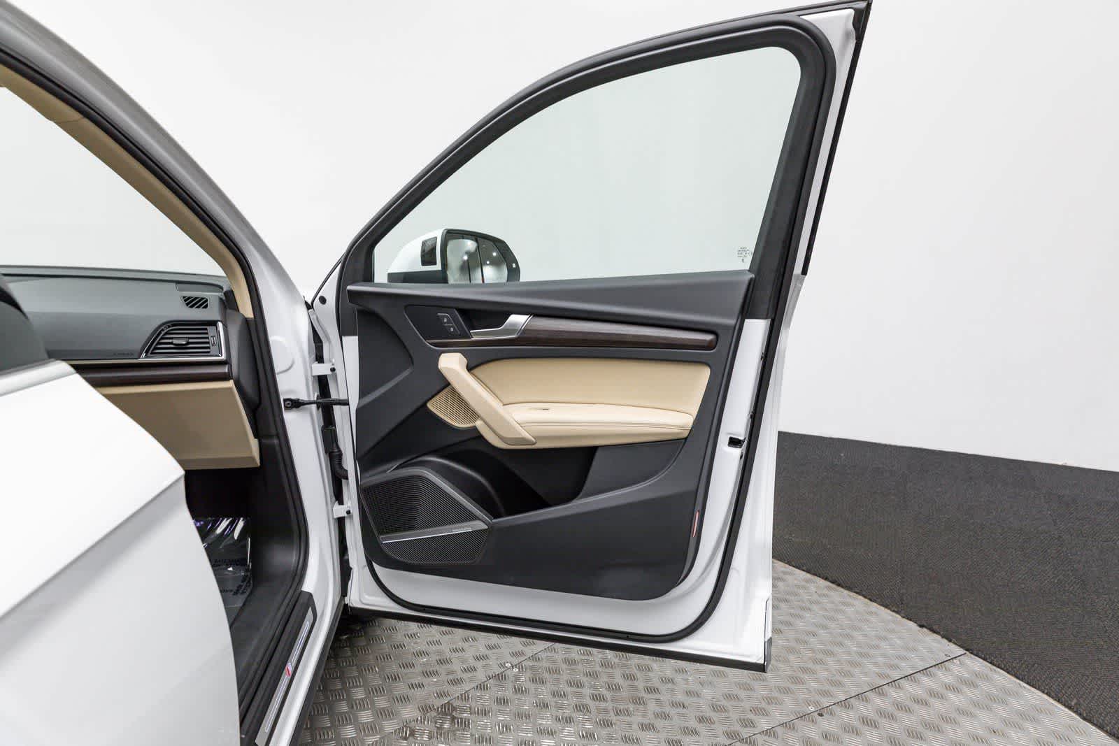 Thumbnail: 2024 Audi Q5 - 41