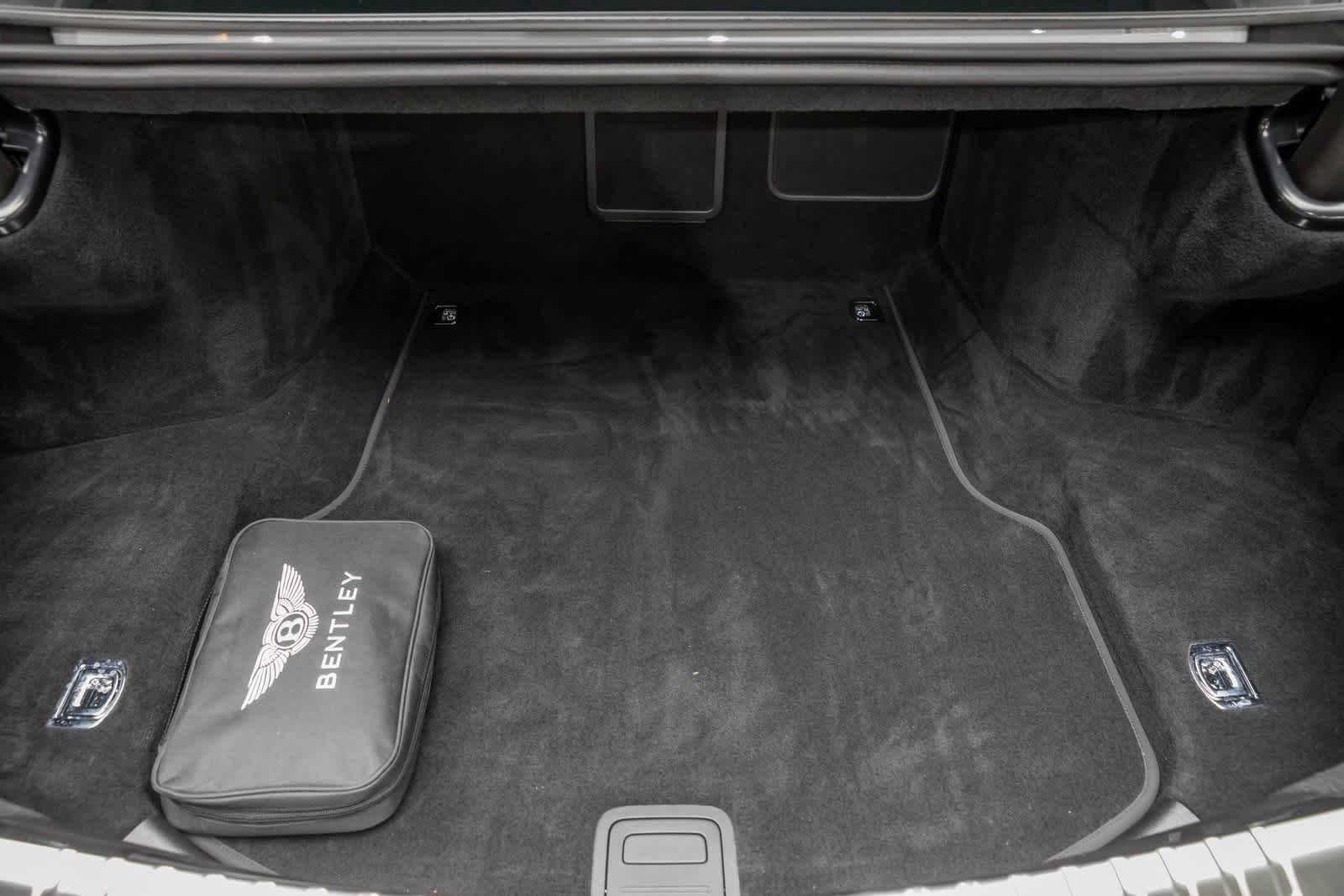 Thumbnail: 2023 Bentley Flying Spur - 23