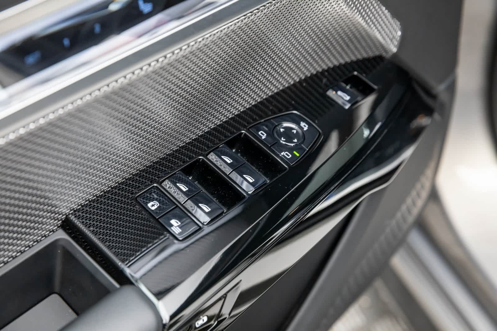 Thumbnail: 2024 BMW 7 Series - 29