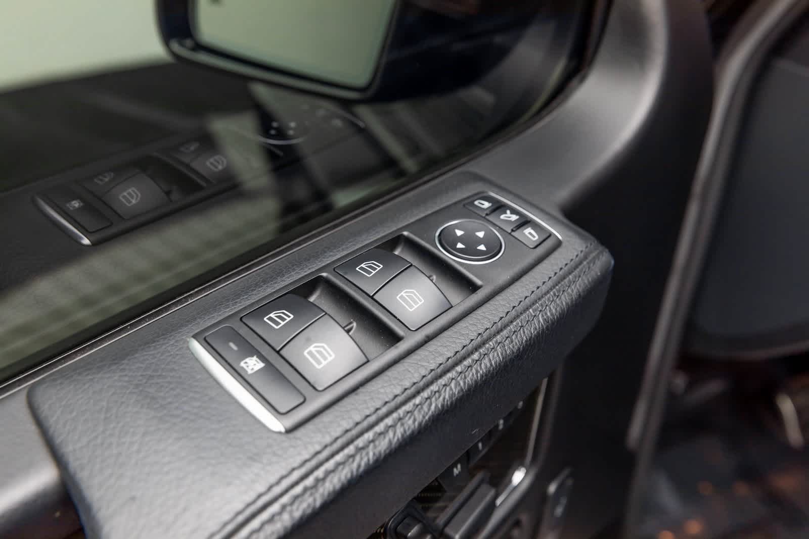 Thumbnail: 2014 Mercedes-Benz G-Class - 28