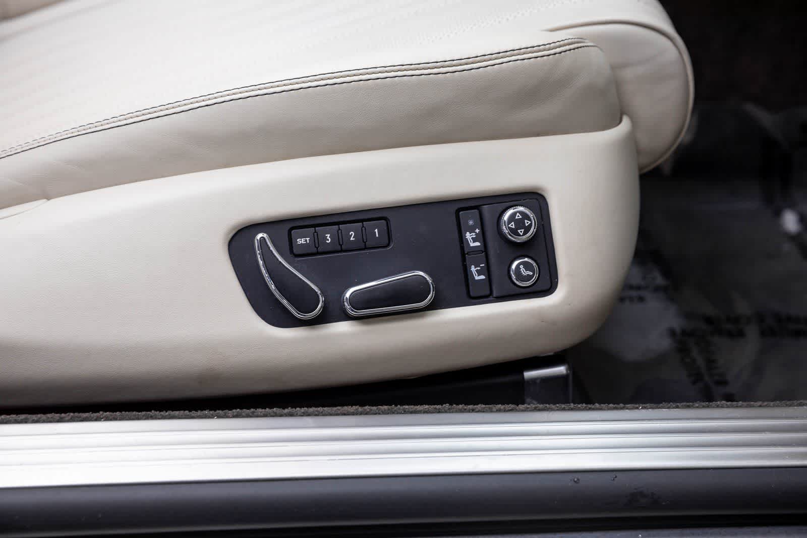 Thumbnail: 2018 Bentley Continental - 39