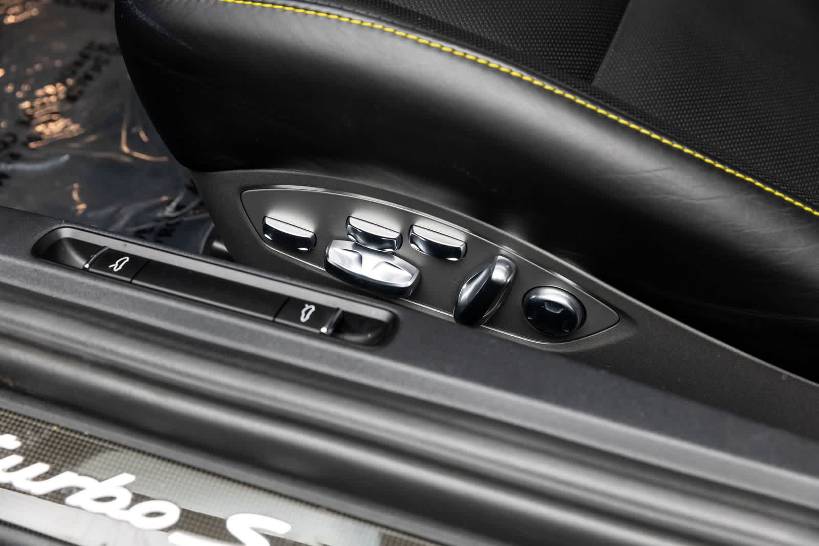 Thumbnail: 2019 Porsche 911 - 29