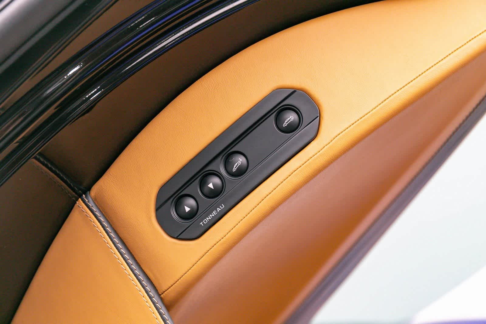 Thumbnail: 2015 Mclaren  - 23
