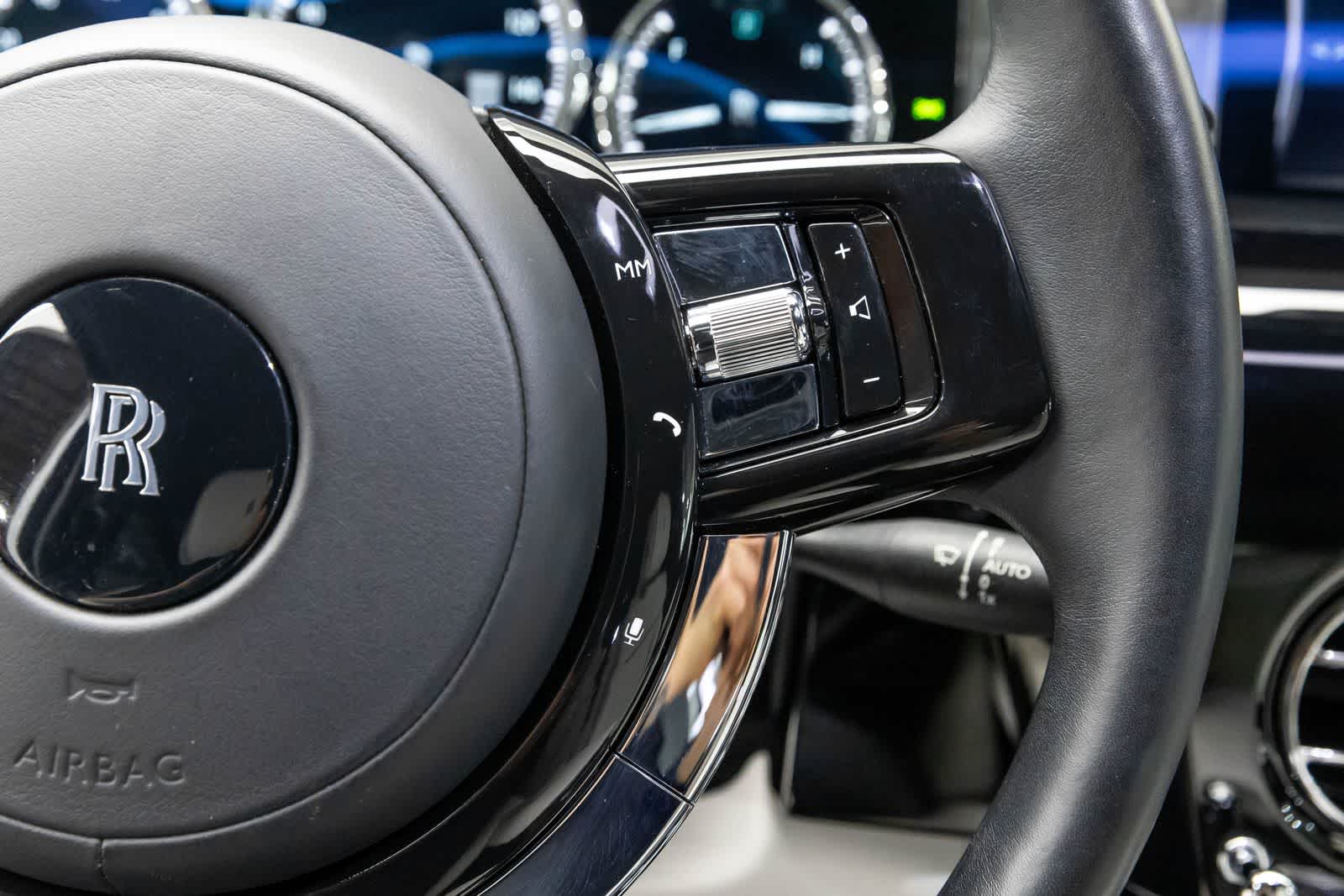 Thumbnail: 2020 Rolls-Royce Phantom - 23