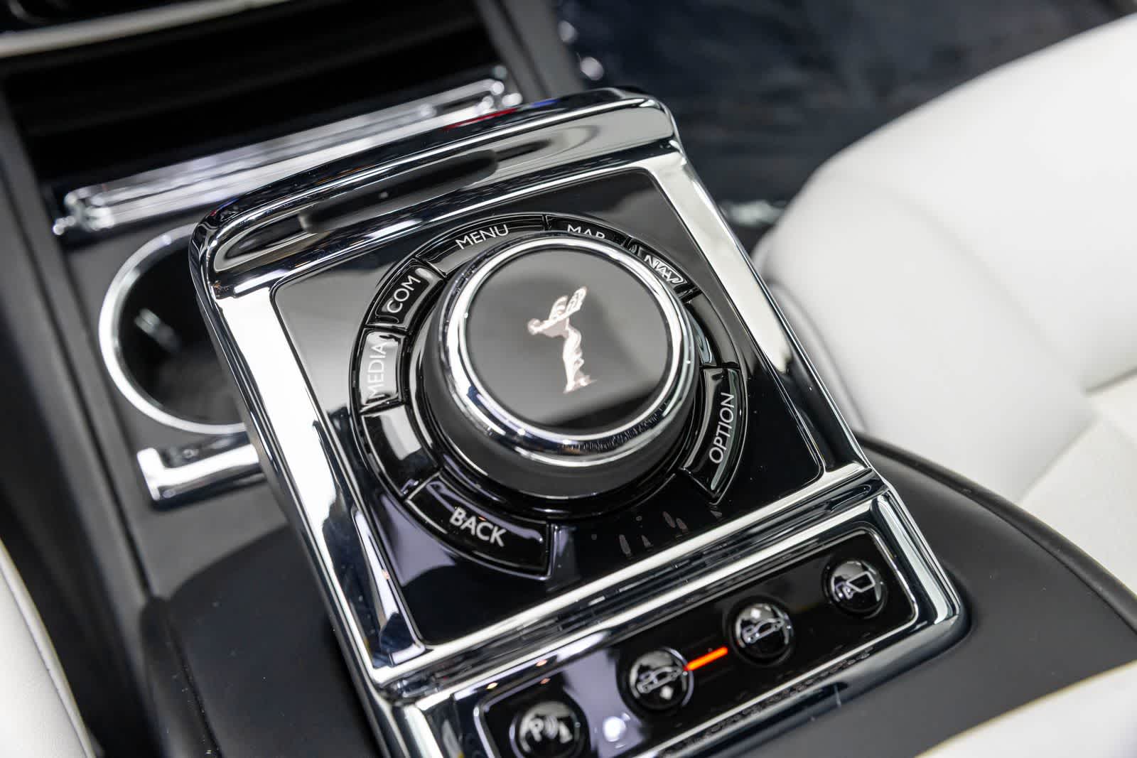 Thumbnail: 2020 Rolls-Royce Phantom - 30