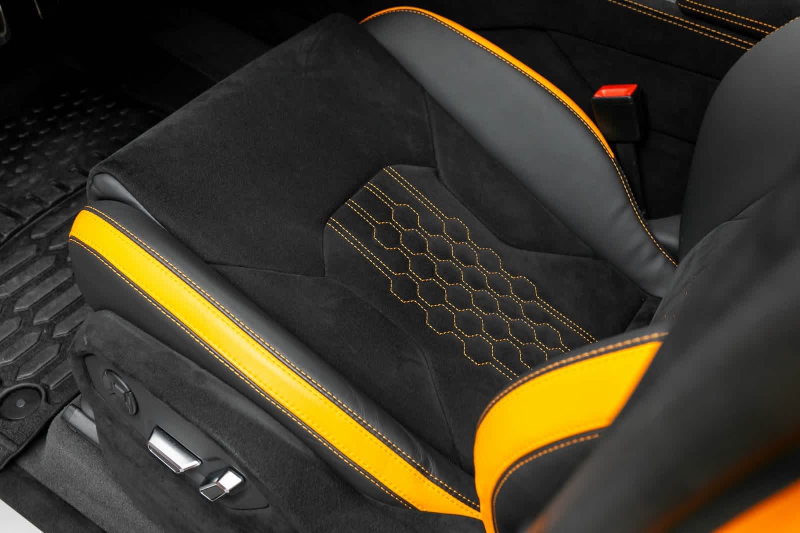 Thumbnail: 2024 Lamborghini Urus - 26