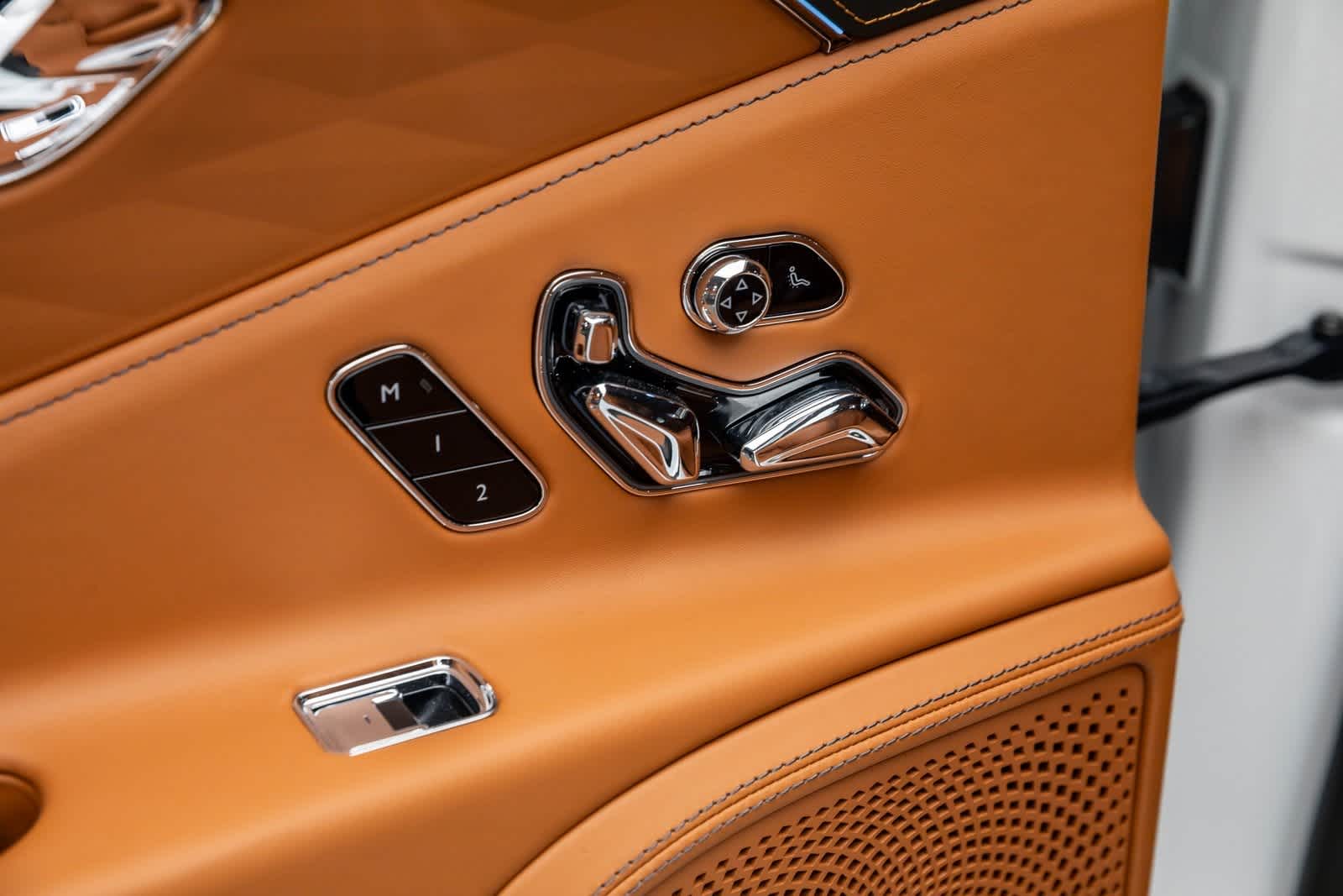 Thumbnail: 2023 Bentley Flying Spur - 43