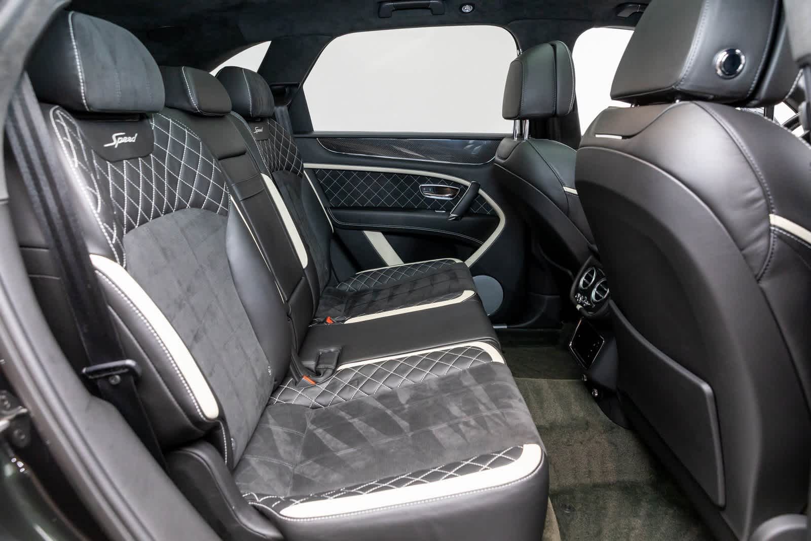 Thumbnail: 2020 Bentley Bentayga - 13